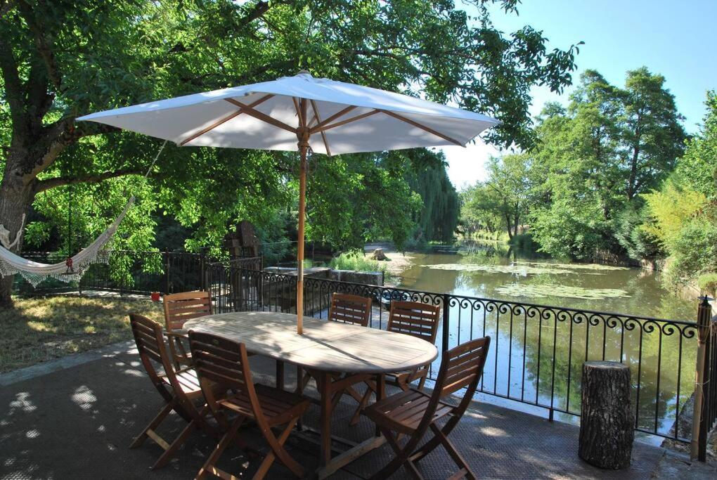 הוילה Annay-sur-Serein Magnifique Moulin Proche Chablis, Jacuzzi Et Riviere מראה חיצוני תמונה