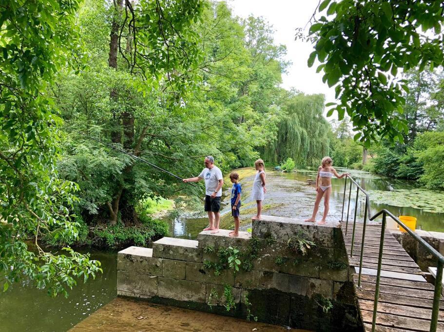 הוילה Annay-sur-Serein Magnifique Moulin Proche Chablis, Jacuzzi Et Riviere מראה חיצוני תמונה